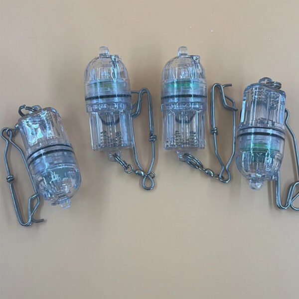 Auto ON/OFF LED Underwater Fishing Lamp with Snap Clip