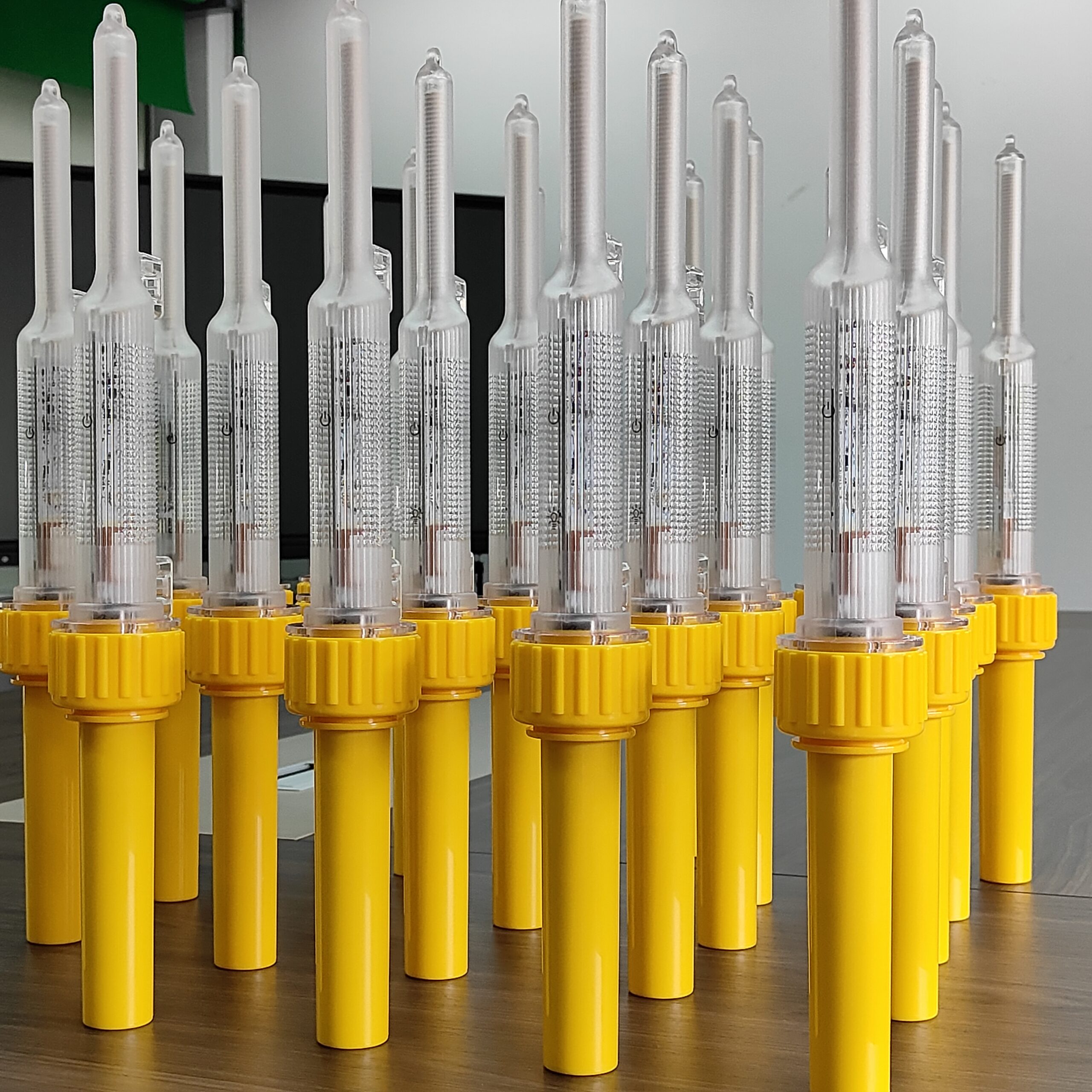 900 SERIES FISHING BUOYS